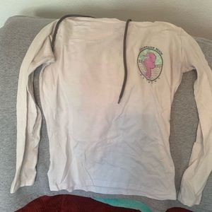 Long sleeve pull over